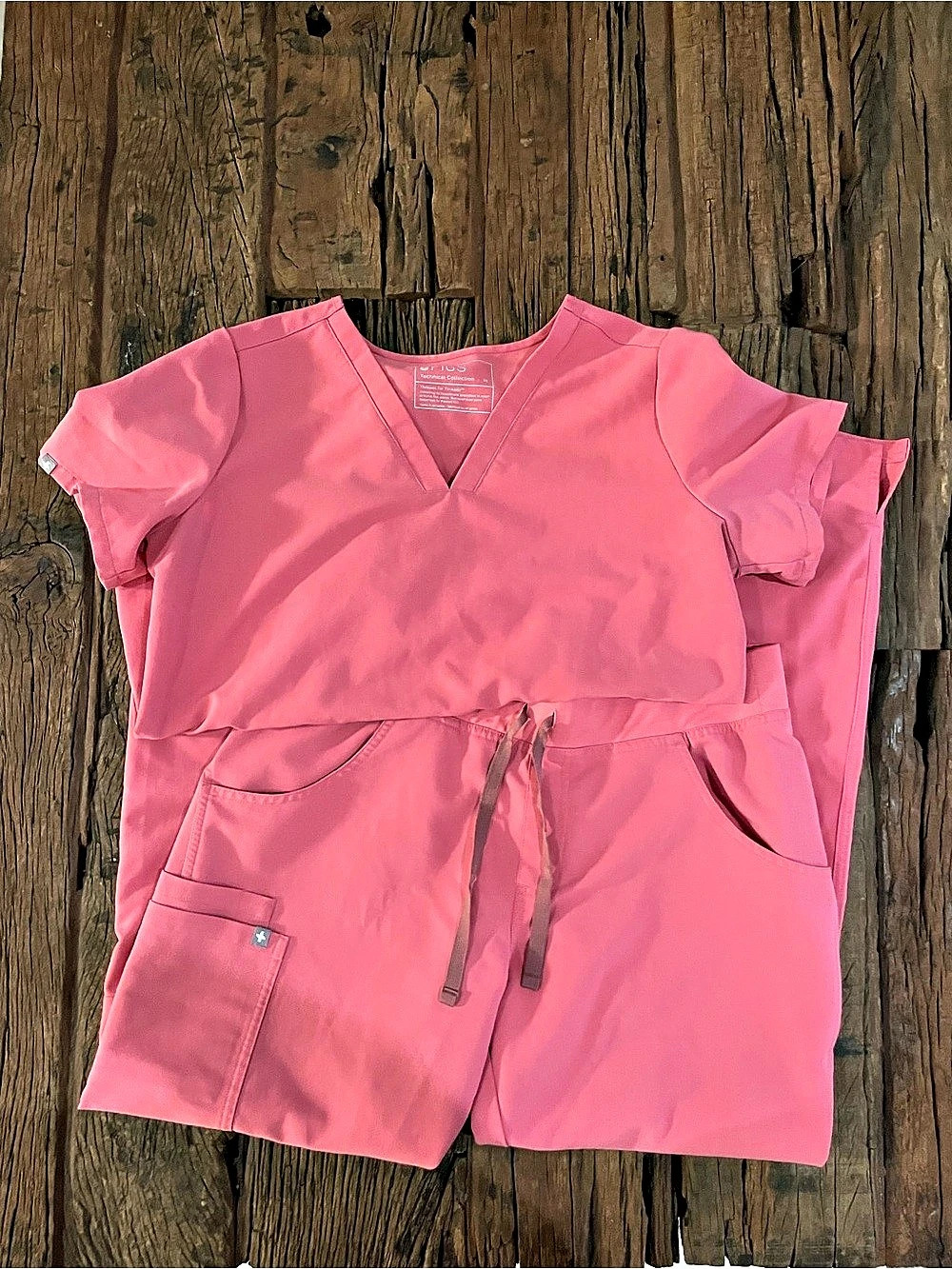 FIGS Technical Collection Scrub Set Pink Scrub Set M